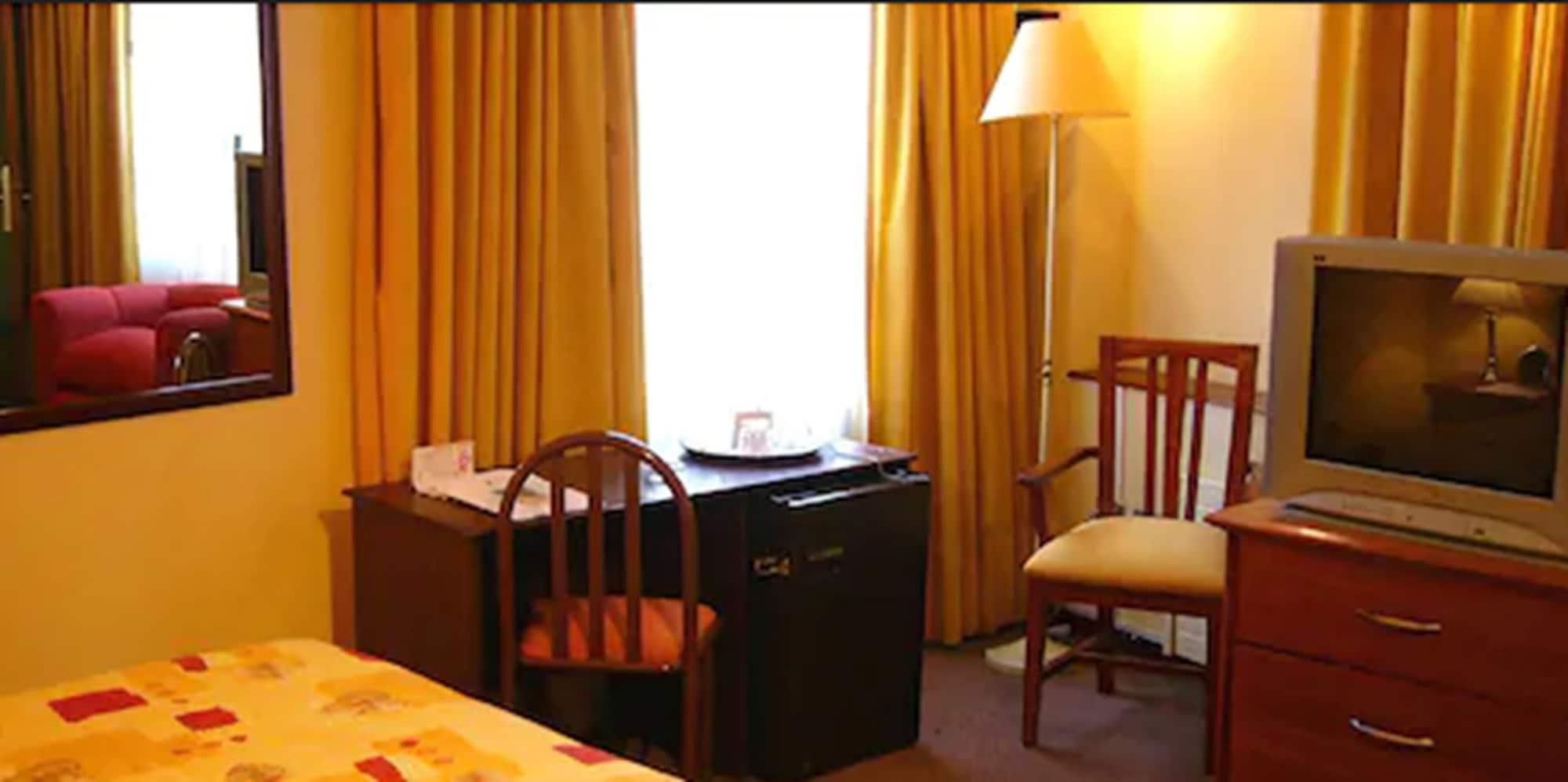 Hotel Alcala Del Rio Сантьяго Экстерьер фото